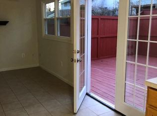 24 Biscayne Pl #B, Sterling, VA 20164