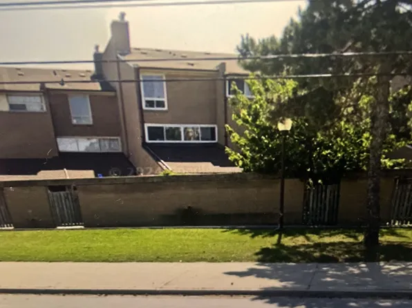 256 John Garland Blvd #119, Toronto, ON M9V 1N8