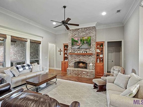 5th image of 30940 Clear Creek Dr