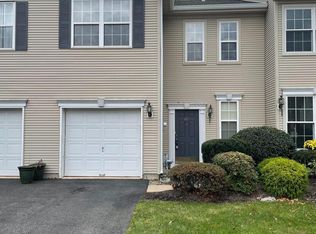 107 Warwick Rd, Princeton Junction, NJ 08550