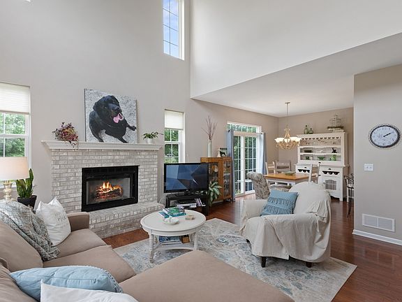 4th image of 2160 Braeburn Dr Unit A