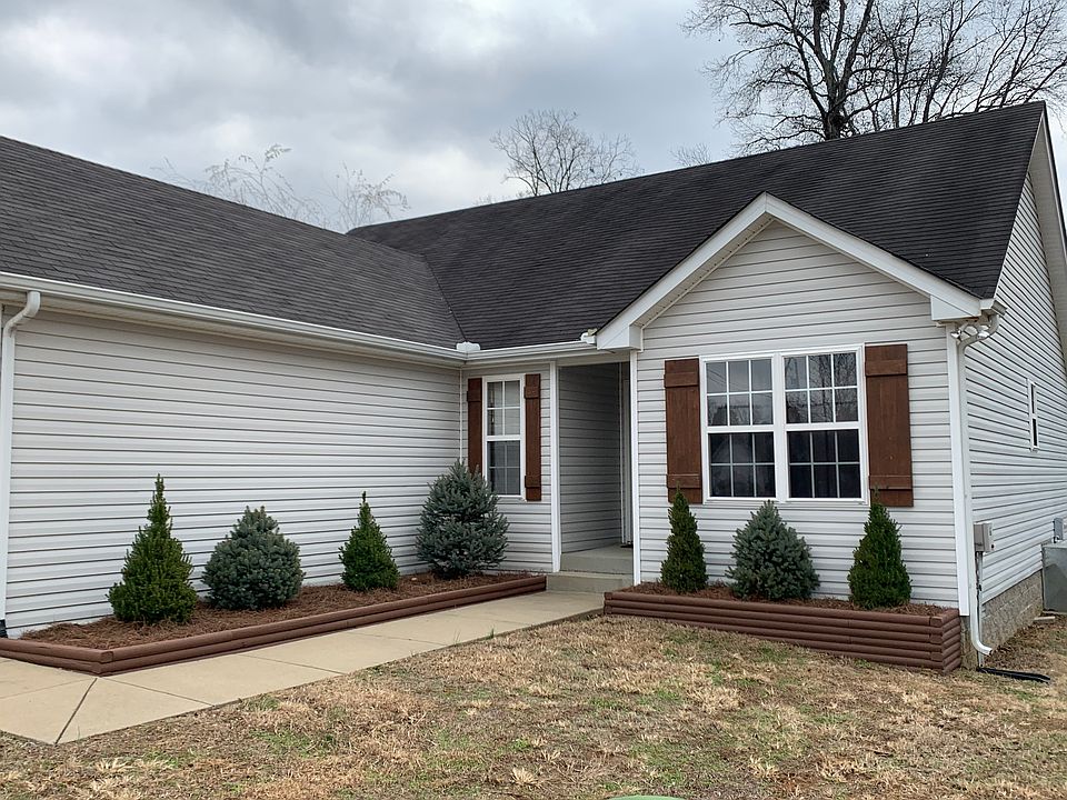 1st image of 1001 Fall Creek Dr