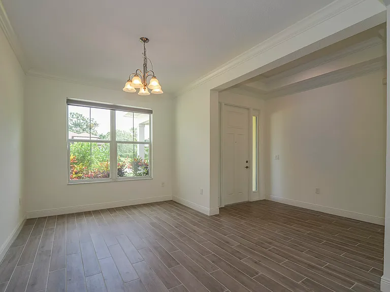 6220 Arcadia Sq — Photo 8