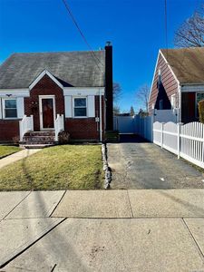 414 Locust Avenue, Uniondale, NY, 11553