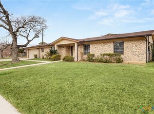 610 Creek Dr, New Braunfels, TX 78130