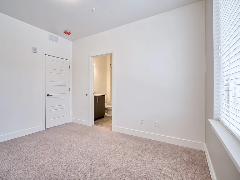 Eden Apartments — Photo 23