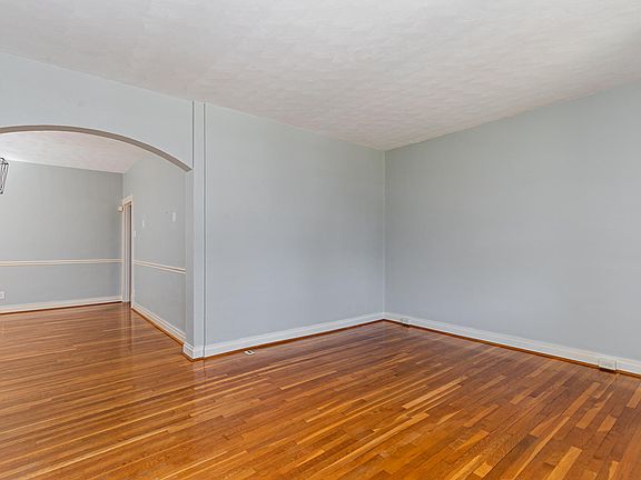 5th image of 4239 Louisiana Ave #A
