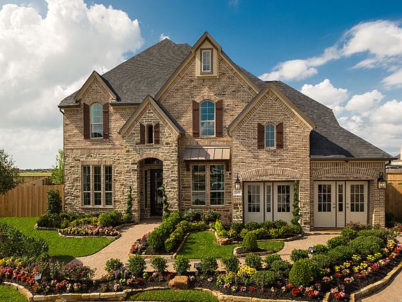 Tuscano Exterior