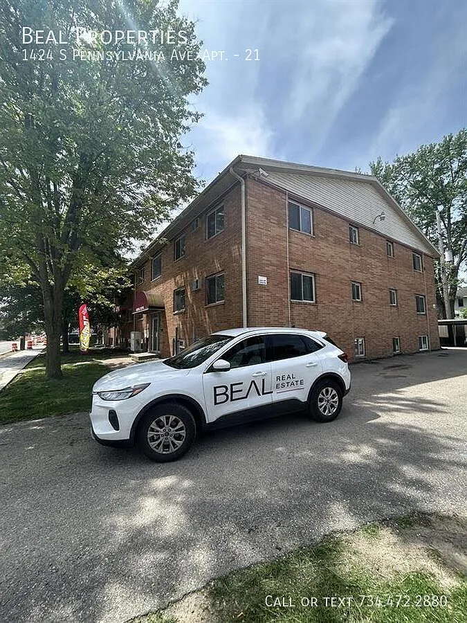 1 bed, 700 sqft, $840 — Photo 4