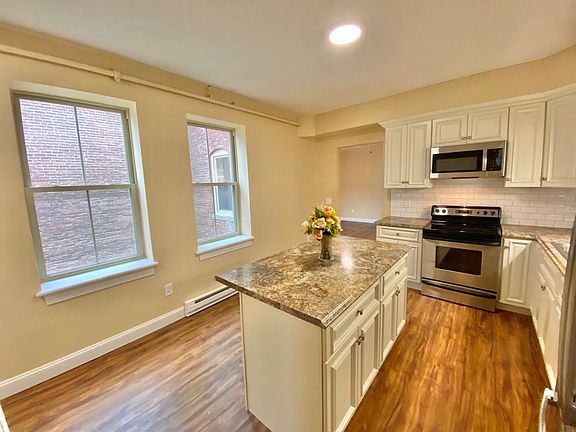 2nd image of 5-9 Hampshire St #2