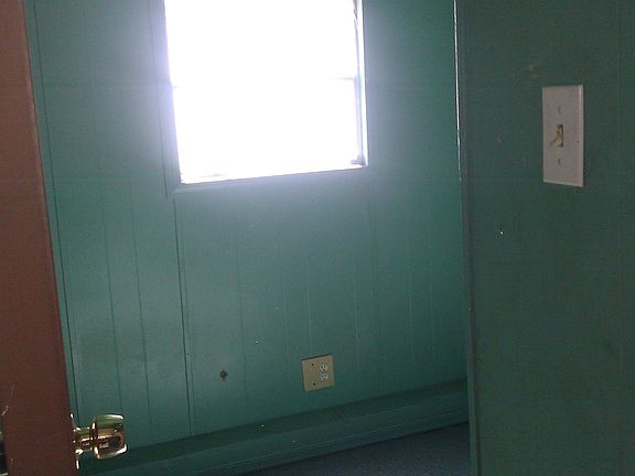 smaller room - green