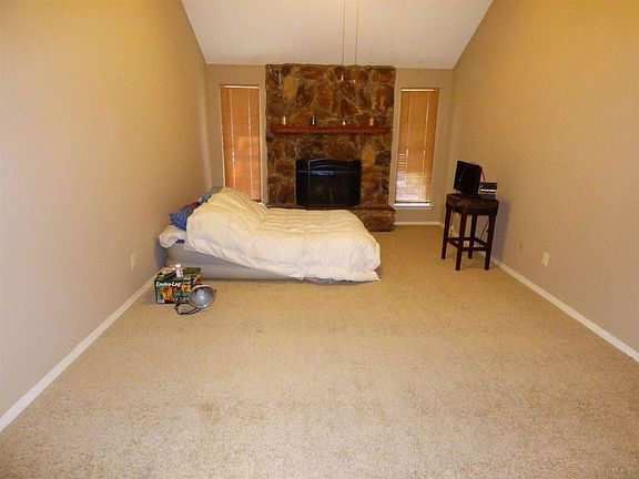 4th image of 6133 Alicia Dr