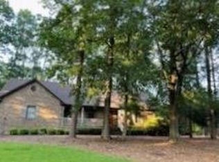 313 Lodge Dr, Greenwood, SC 29646