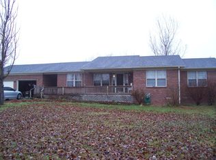1155 Barker Ln W, Berea, KY 40403
