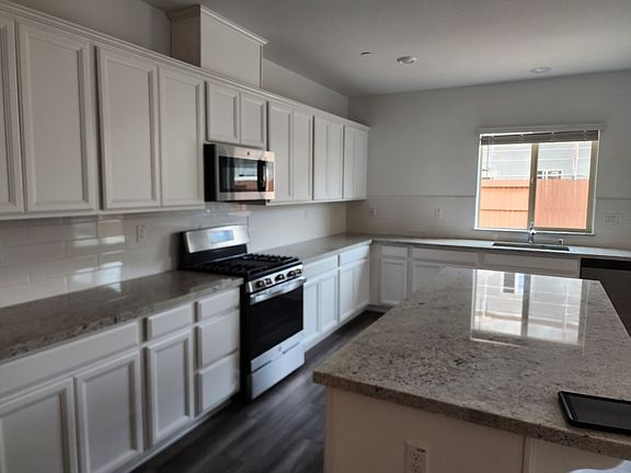 5th image of 2268 Sierra Village Dr