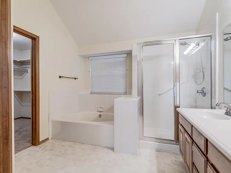 1908 Joseph Dr — Photo 19