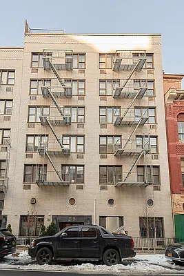 Rented by Living New York | media 20