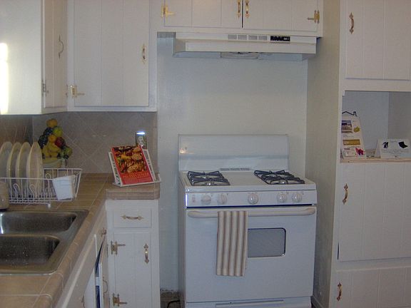 5th image of 4948 Palin St