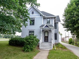 2019 Division St, East Troy, WI 53120