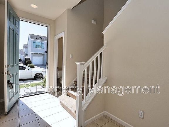 3rd image of 2488 Ben Ali Way