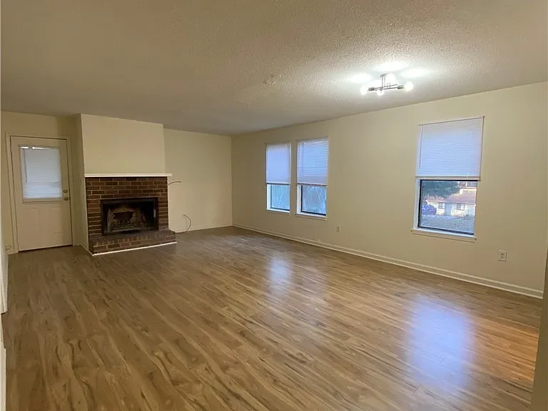 120 Pinehurst Ct #2 — Photo 10