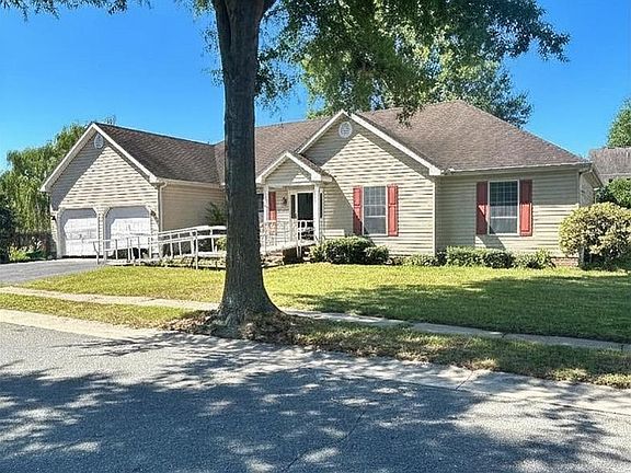 3rd image of 29775 Wye Oak St
