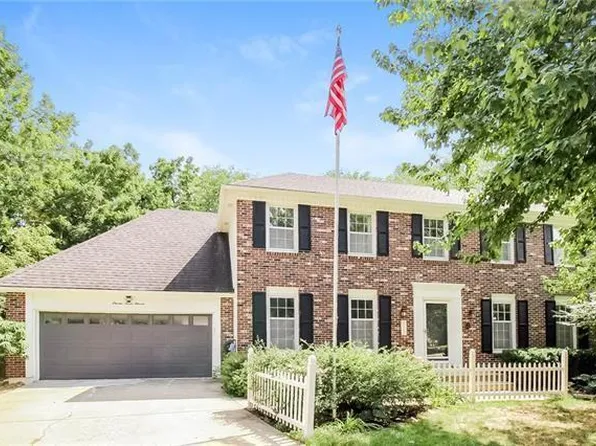 11711 W 100th Ter, Overland Park, KS 66214