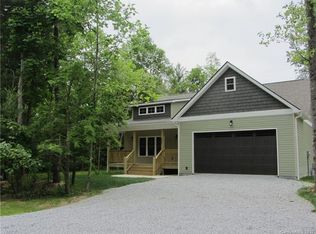 507 Stoney Mountain Rd, Hendersonville, NC 28791