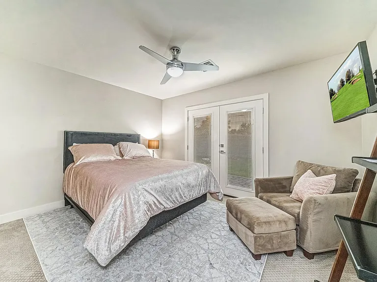 4623 E Earll Dr — Photo 26