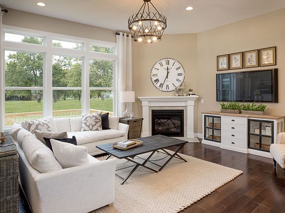 Gathering Room w 11 Ceiling