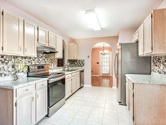 3rd image of 9032 Cumberland Forest Way