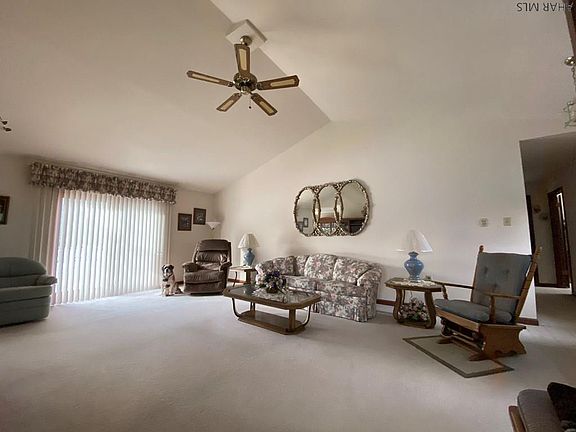 4th image of 5190 Forest Ave