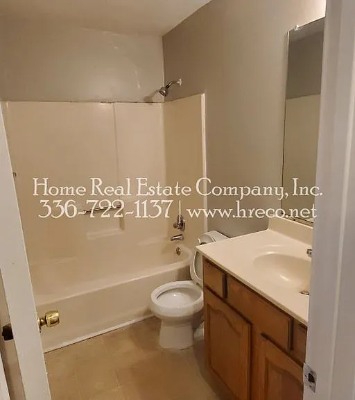 3011 Broadbay Dr #F — Photo 8