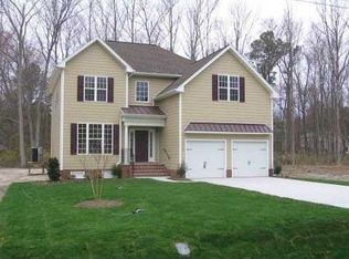 1978 Rockwood Dr, Chesapeake, VA 23323