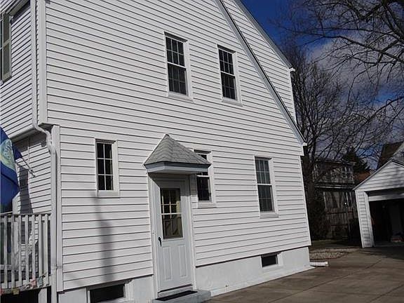 4th image of 43 Harwood St