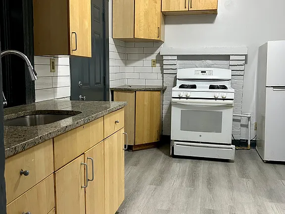 2 Bedrooms at 9 Ellington #2, East Orange NJ — photo 1