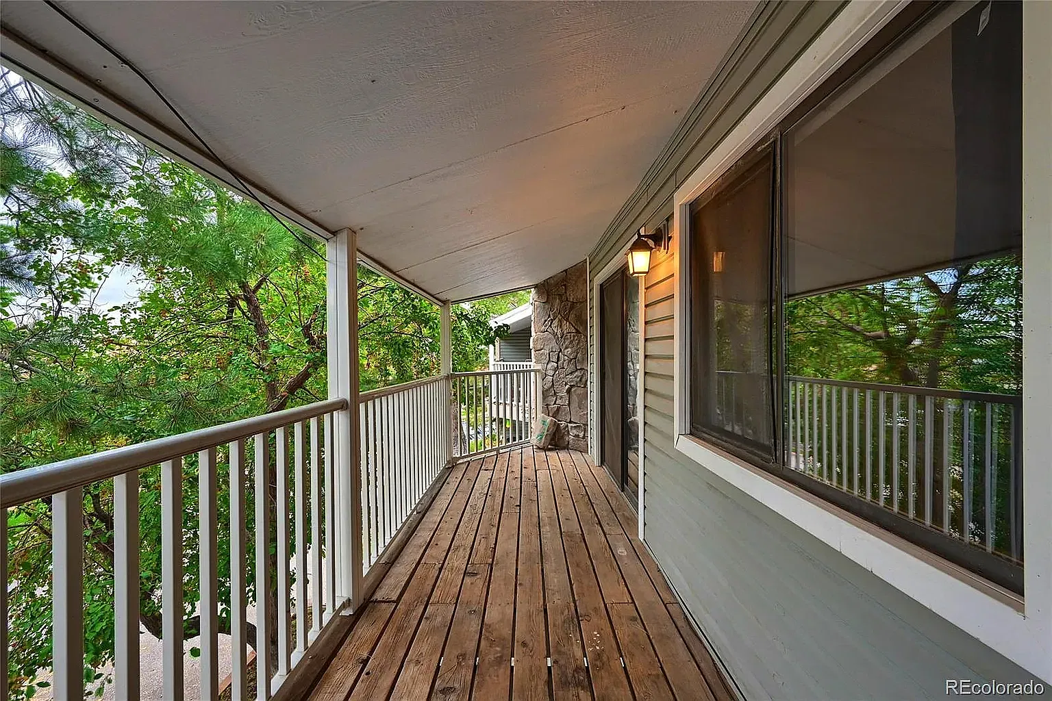 1 bed, 734 sqft, $1,550 — Photo 3