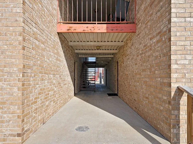 2830 Greenville Rd #C4 — Photo 3