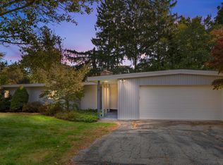 4 Heatheridge Ave, Ann Arbor, MI 48104