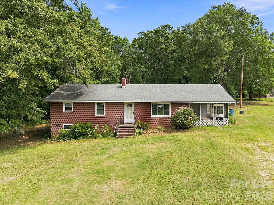 1st image of 2794 Tuckaway Rd