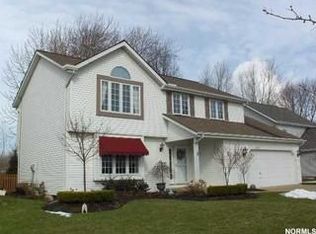 1036 Valley Creek Dr, Eastlake, OH 44095