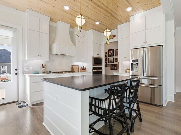 4th image of 9 W Citron