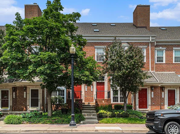 170 Allenhurst Ave, Royal Oak, MI 48067