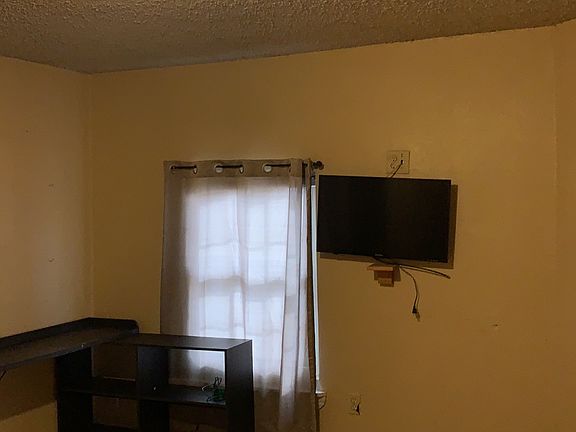 4th image of 2070 N Us Highway 69 #9