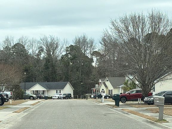 4th image of 1037 Morningdale St