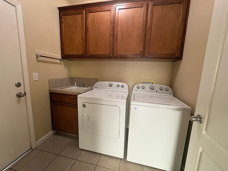628 Prescott Ave — Photo 6
