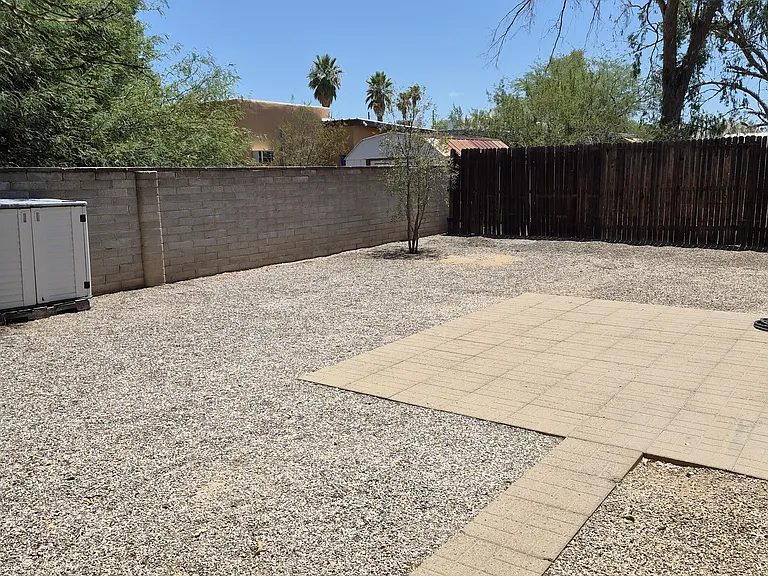 2642 N Calle De Romy — Photo 12