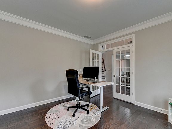 3rd image of 6035 Ashborough Park