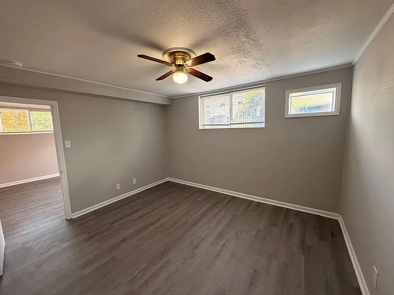 1708 Jennifer Road — Photo 25