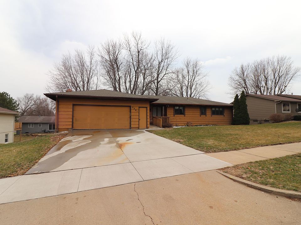 2nd image of 2201 E Tamarac Dr